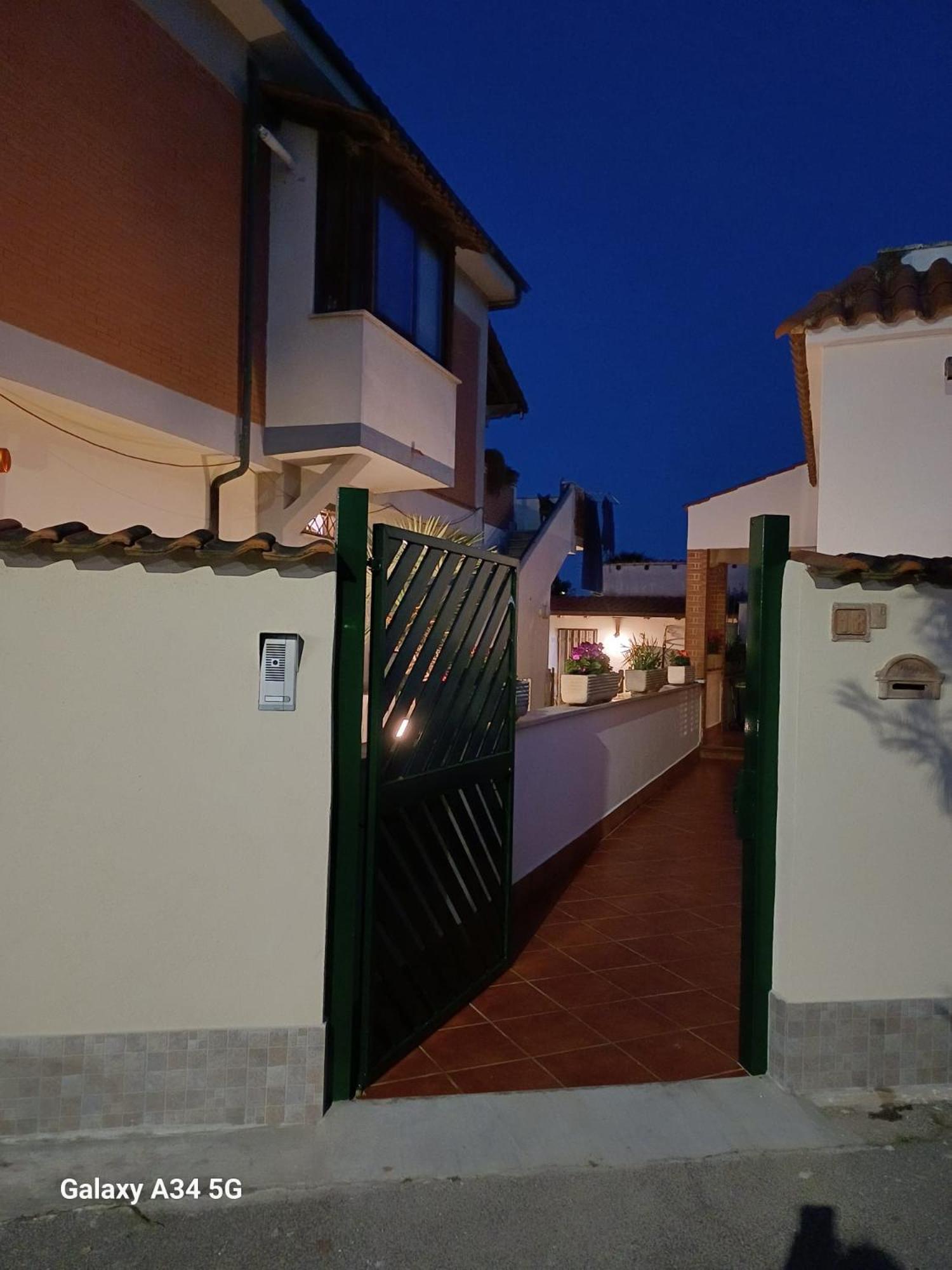 Civico18 Apartamento Fiumicino Exterior foto